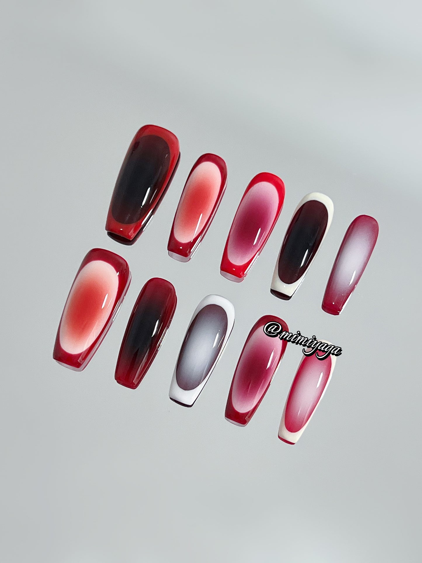Chic Red & Black Gradient Art
