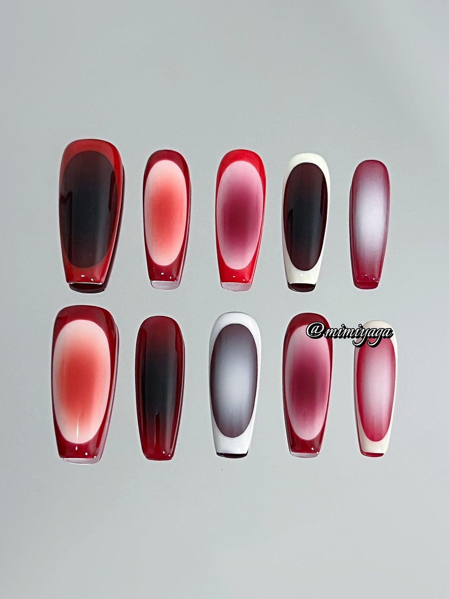 Chic Red & Black Gradient Art